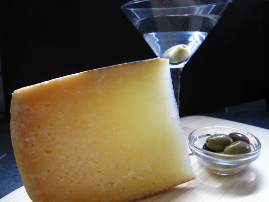 Pecorino di Pienza: The New Cocktail Cheese