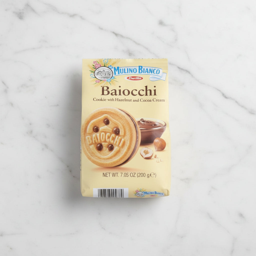 Mulino Bianco Baiocchi cookie packaging with hazelnut and cocoa cream on a white background