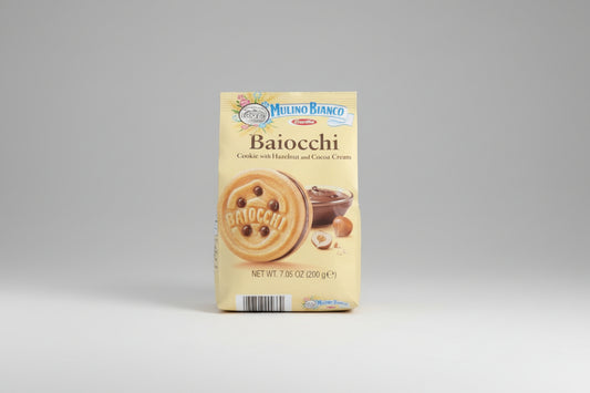 Mulino Bianco Baiocchi cookie packaging with hazelnut and cocoa cream on a white background