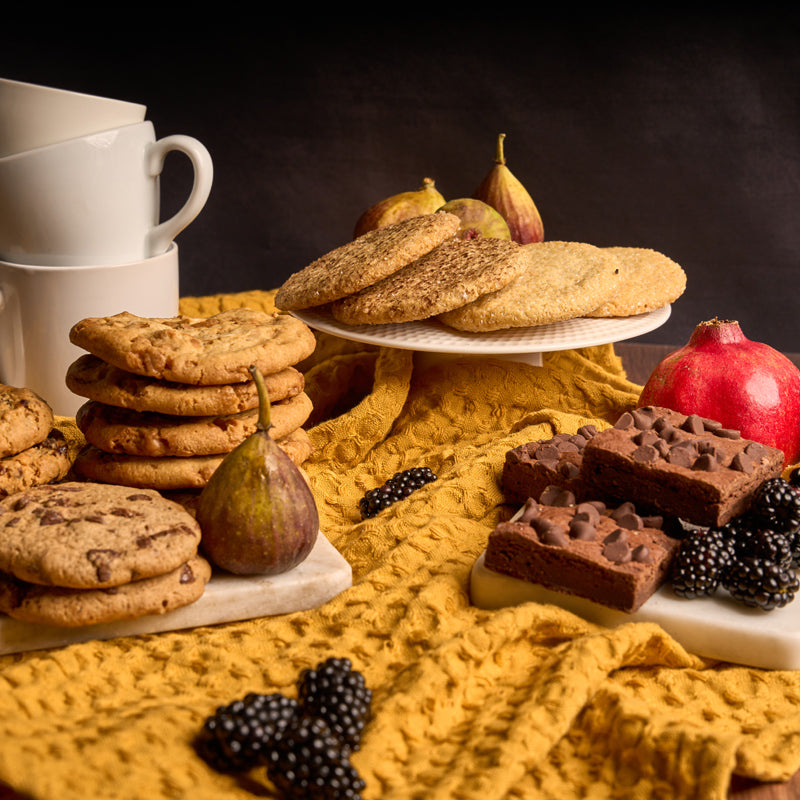 Famous 4th Street Ultimate Tower American Classic Cookies