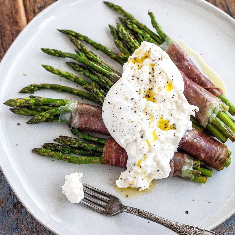 Prosciutto Wrapped Asparagus Bouquets